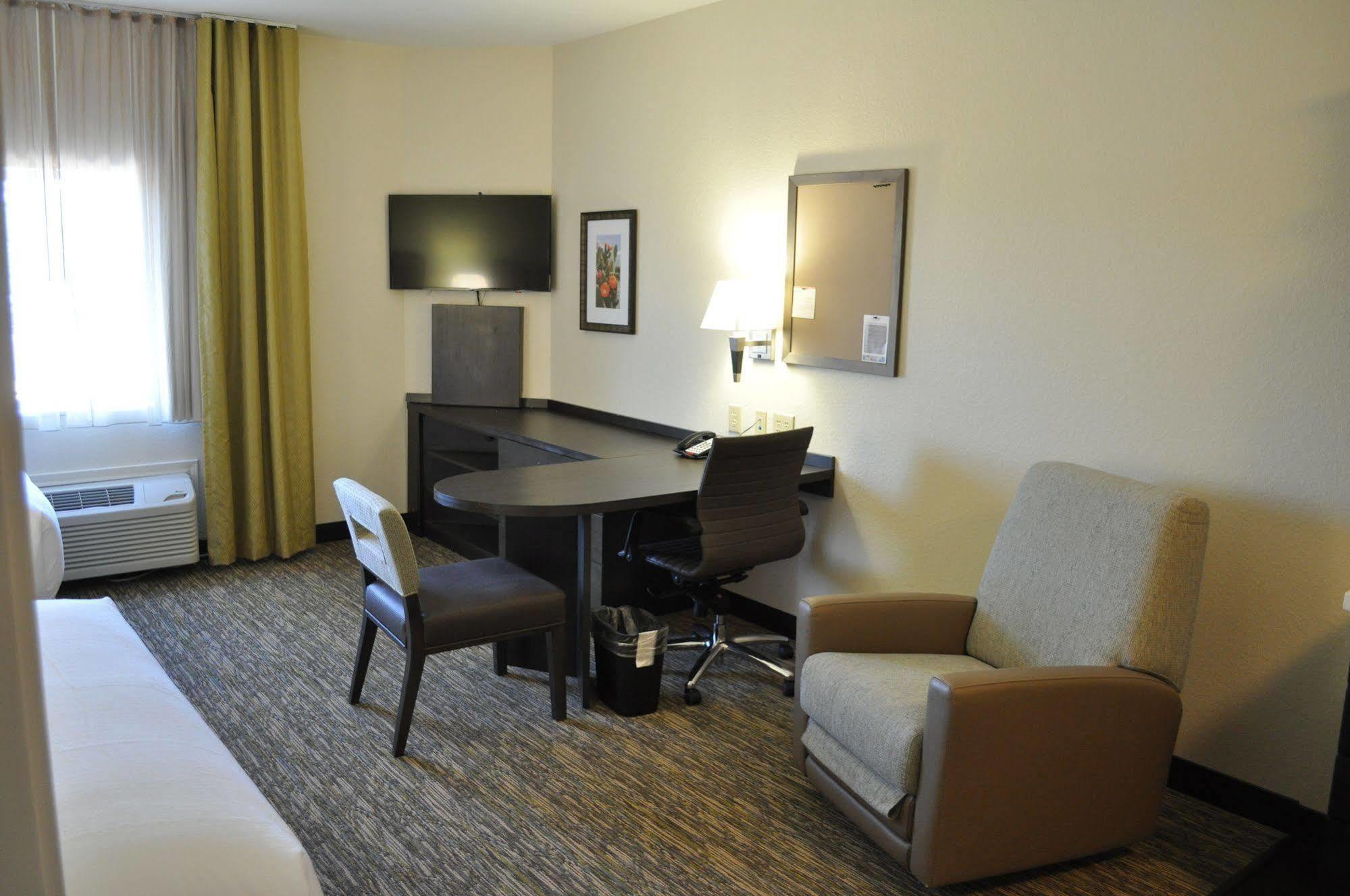Candlewood Suites Bay City By Ihg Exterior photo